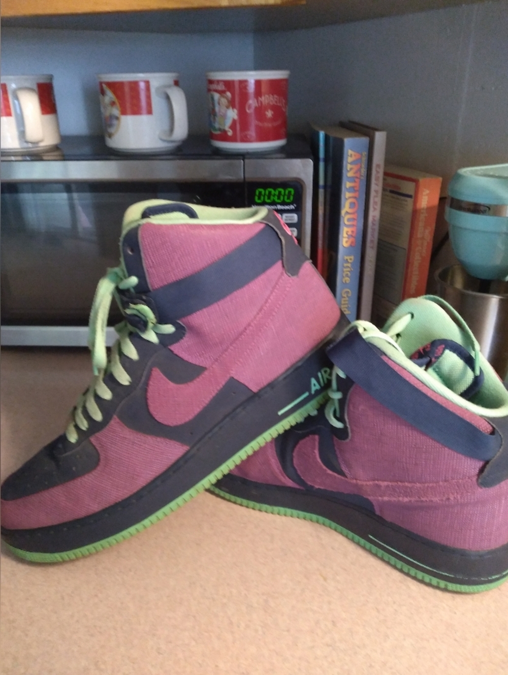 Nike Air Force 1 High - Picture 12 of 12